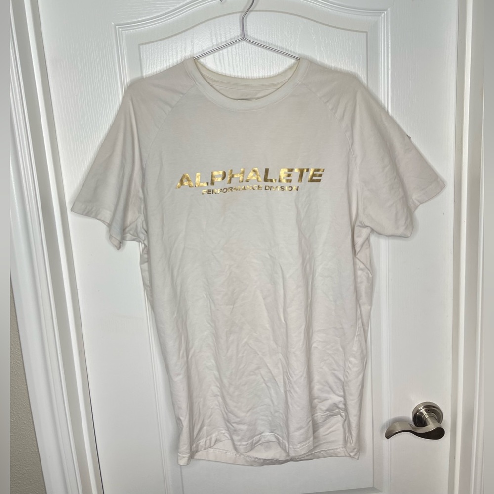 ALPHALETE XL T-shirt
